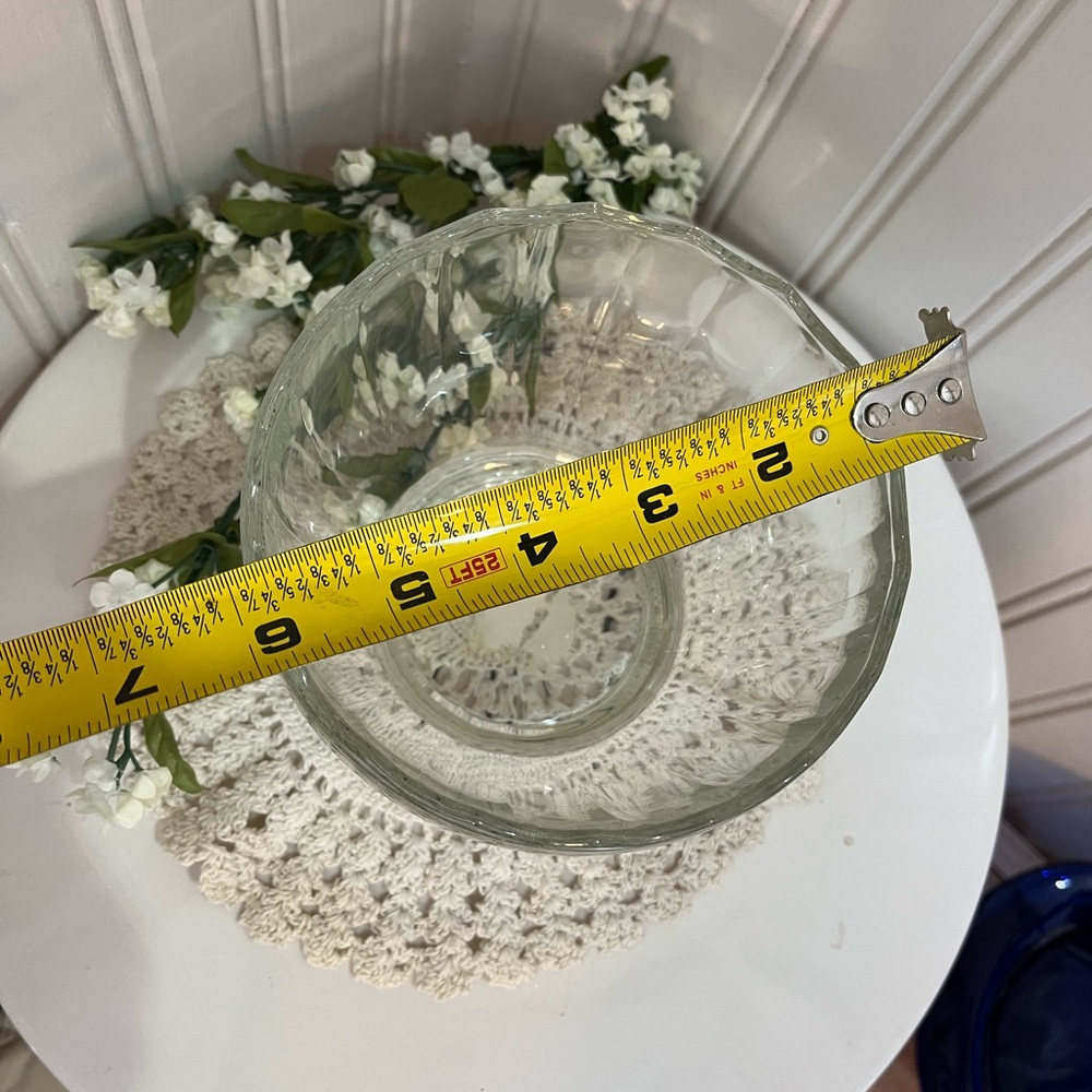 Vintage Anchor Hocking glass bowl - Picture 5 of 5